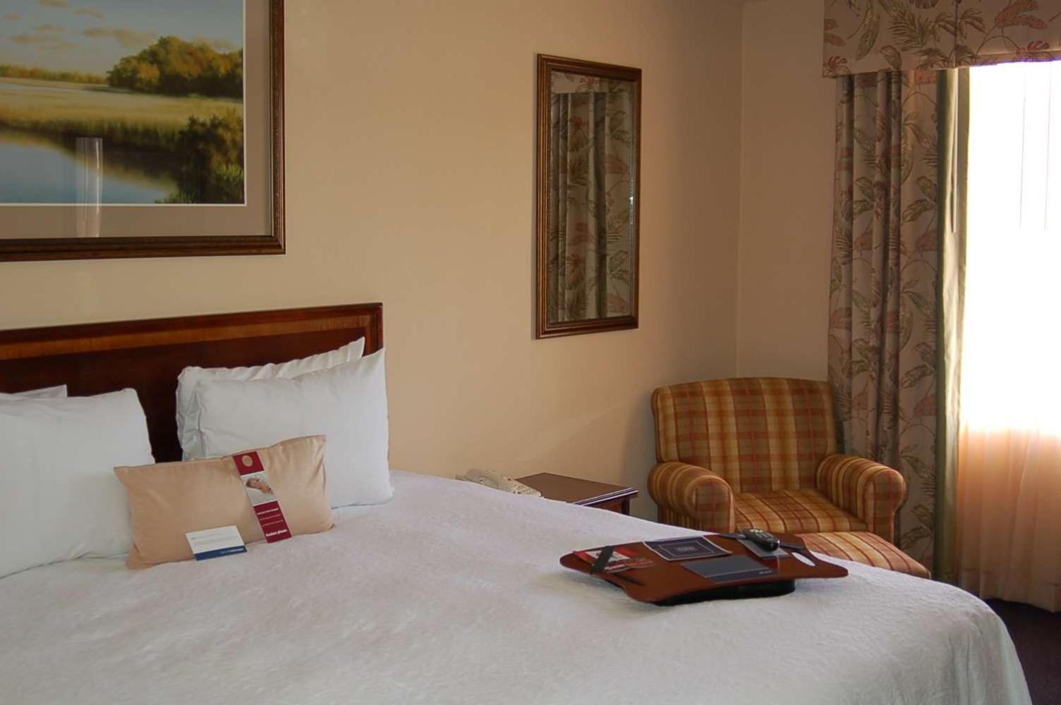 Hampton Inn Charleston-Historic District Oda fotoğraf