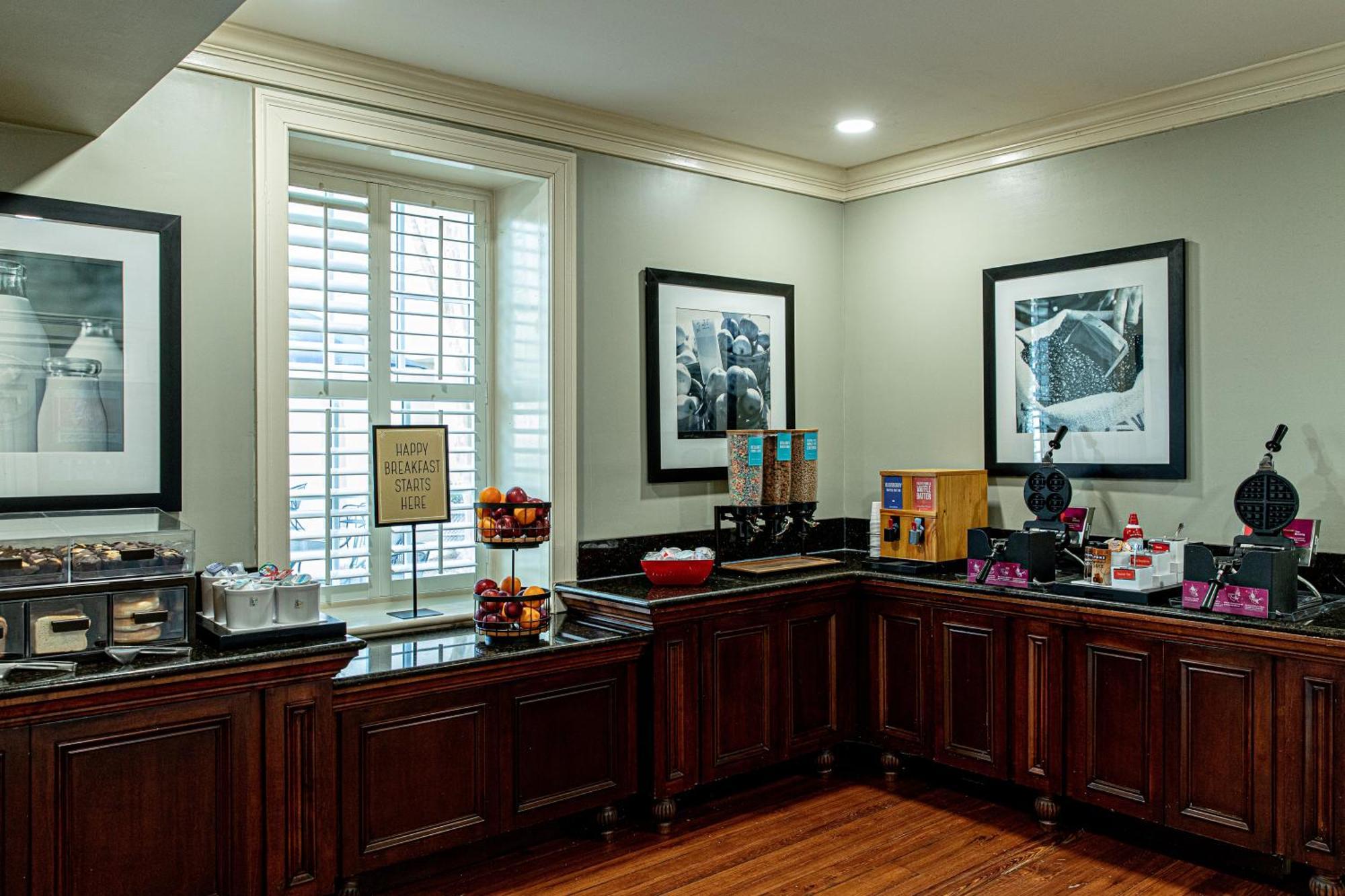 Hampton Inn Charleston-Historic District Dış mekan fotoğraf
